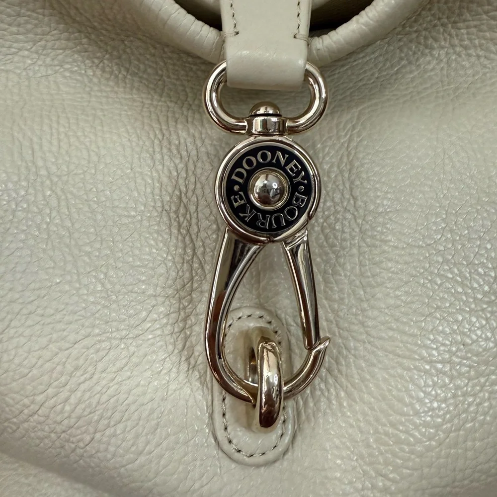 Dooney & Bourke Elegant Cream Leather Women's shoulder bag